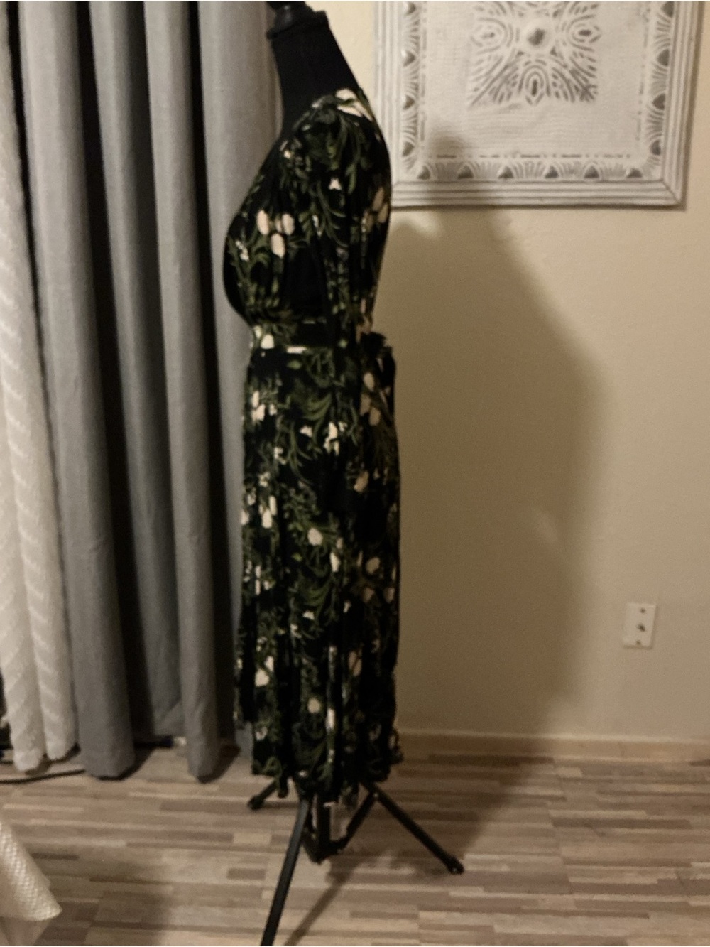 Reformation Susanna dress - Picture 4 of 14